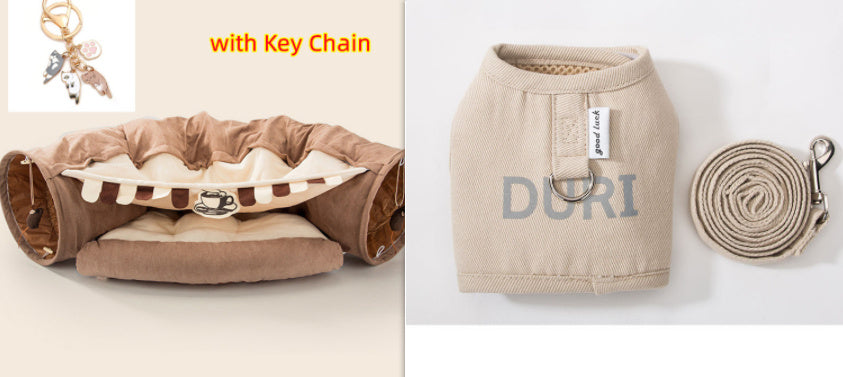 Beige fabric roll-up bag with key chain